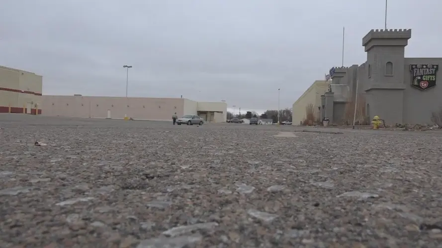 Authorities investigating shooting near North Platte mall