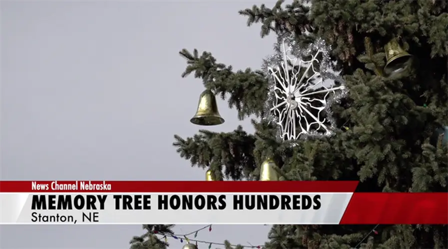 Stanton's Annual Memory Tree honors hundreds of loved ones