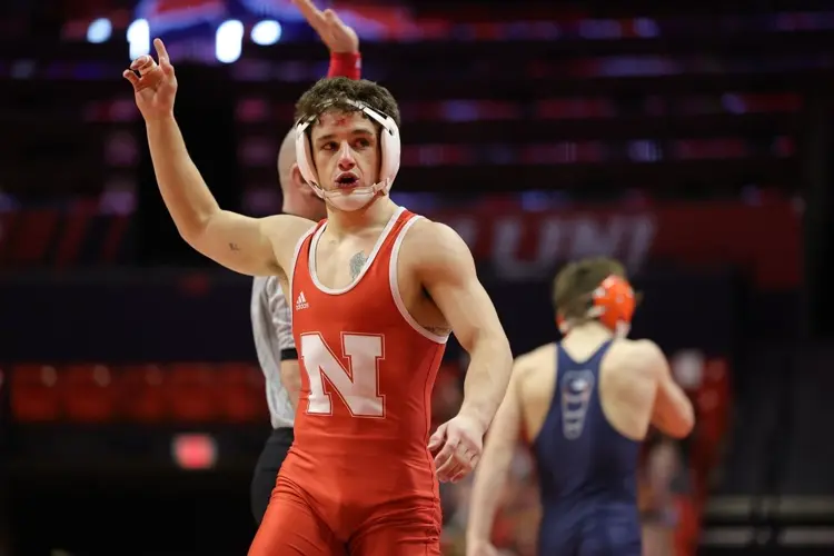 Husker notes: Huskers Close 2021 Regular Season With Win Over Illinois