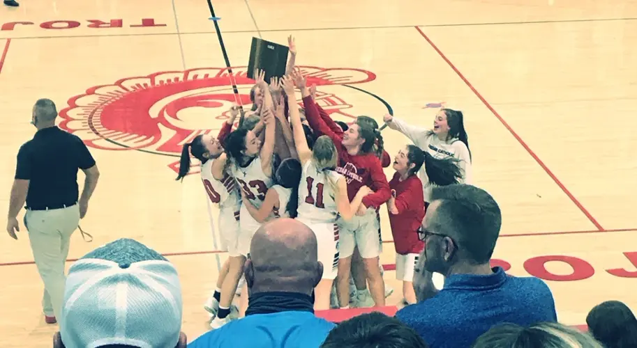 4th Quarter Comeback Sends Lady Trojans to State
