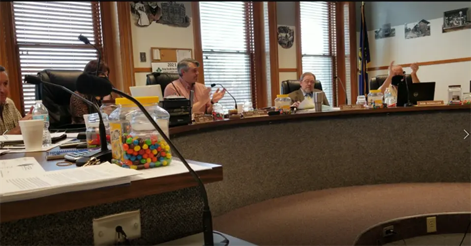 State help to aid paying off "Beatrice Six" judgement, advances from committee