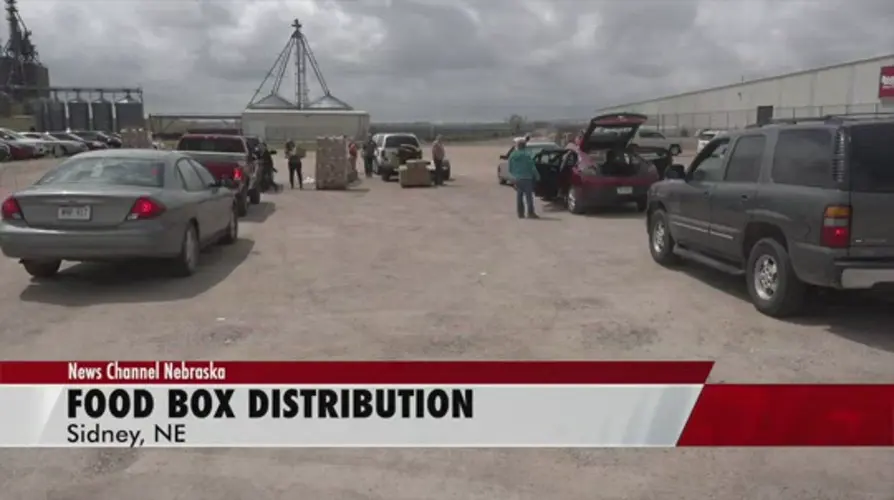 Sidney company teams up with Volunteers of America for food box distribution