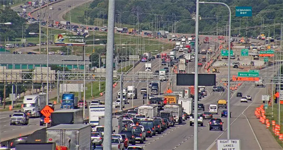 Multiple accidents shutting down interstate traffic in Omaha