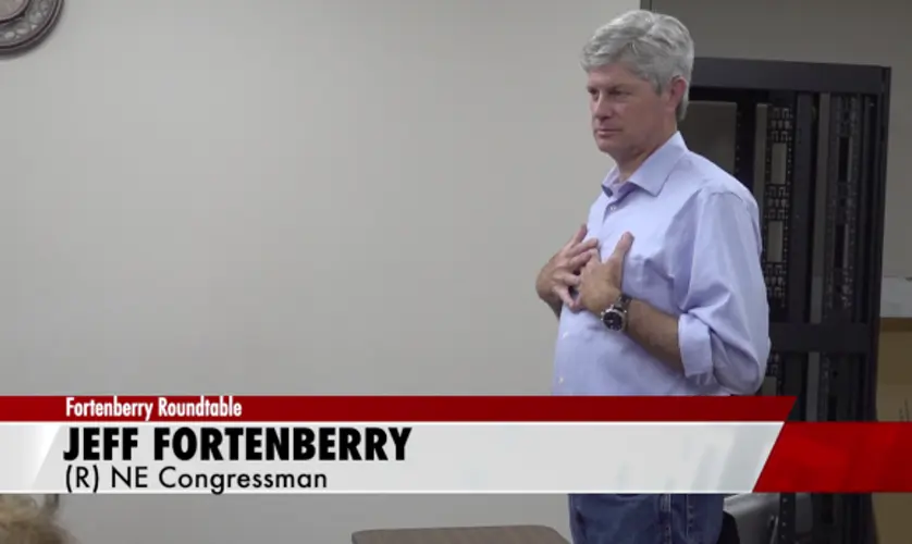 Fortenberry, Pillen, Columbus businessmen talk refugees