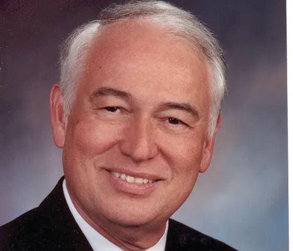 Dr. Richard J. Collings, former WSC president, dies