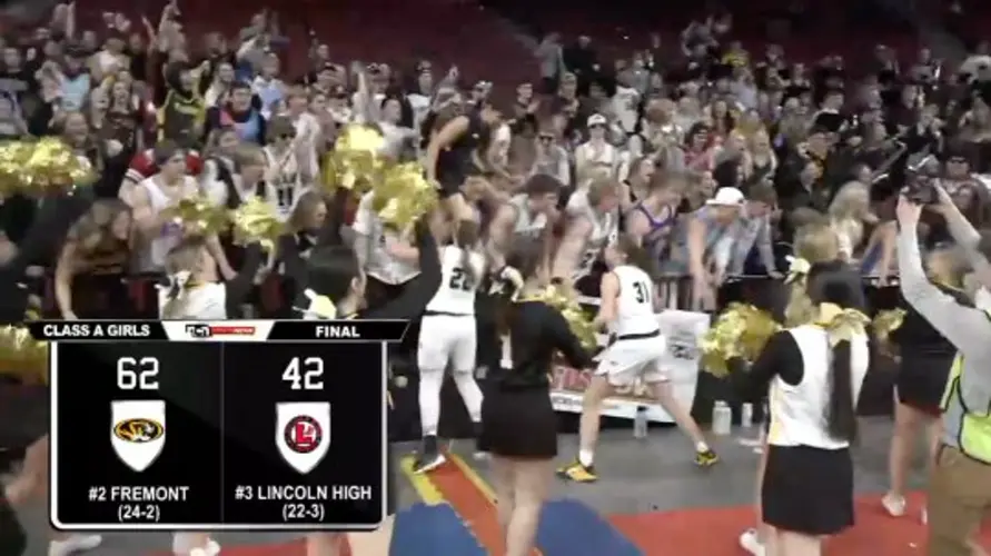 Fremont pulls away late to down Lincoln High in Class A semifinal