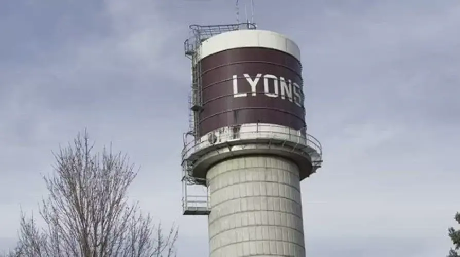Lyons city water muddied with potassium permanganate