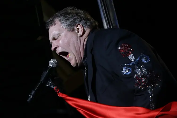 Meat Loaf, ‘Bat Out of Hell’ rock superstar, dies at 74