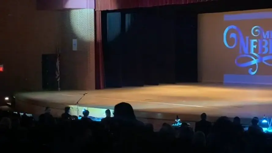 Miss Nebraska Volunteer pageant crowns a pair of winners