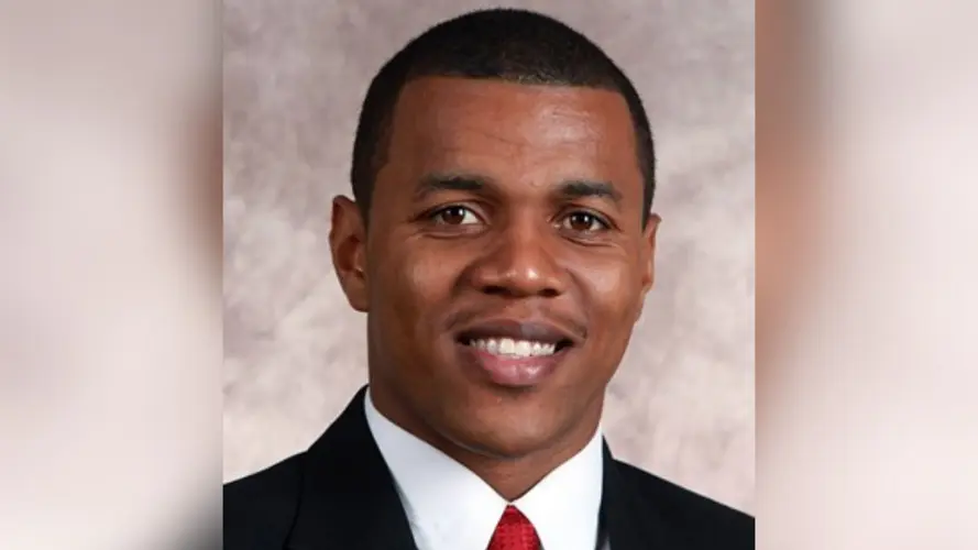 Former Husker guard Talley dies at 32