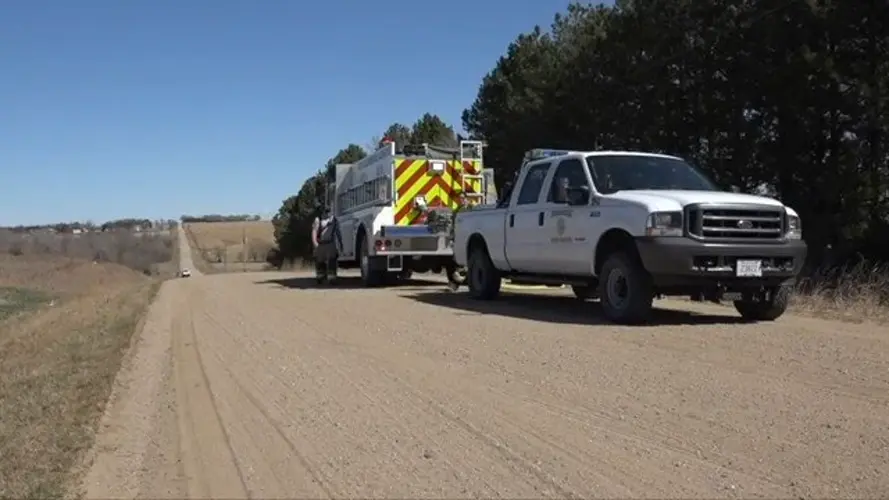 First responders battle grass fire northwest of Norfolk