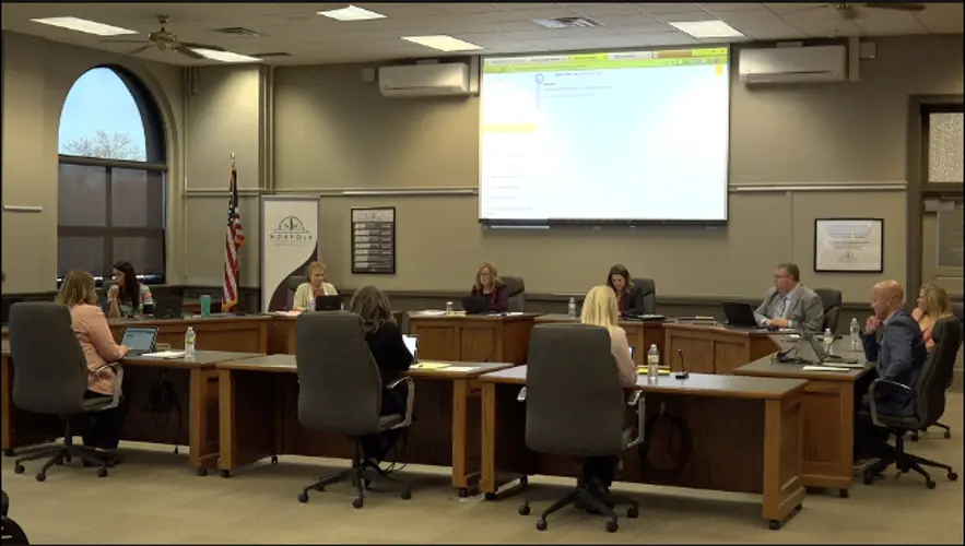 Candidates advance in Norfolk city council, school board elections