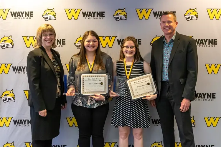 McGill, Parsons honored with 2022 Ron Holt Civic Engagement Award at WSC