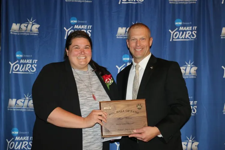NSIC Hall of Fame inducts Wildcat track and field national champion thrower