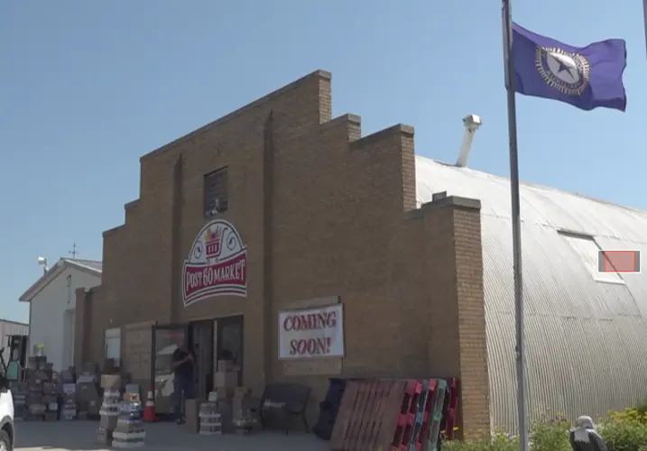Emerson opening coop grocery store: Post 60