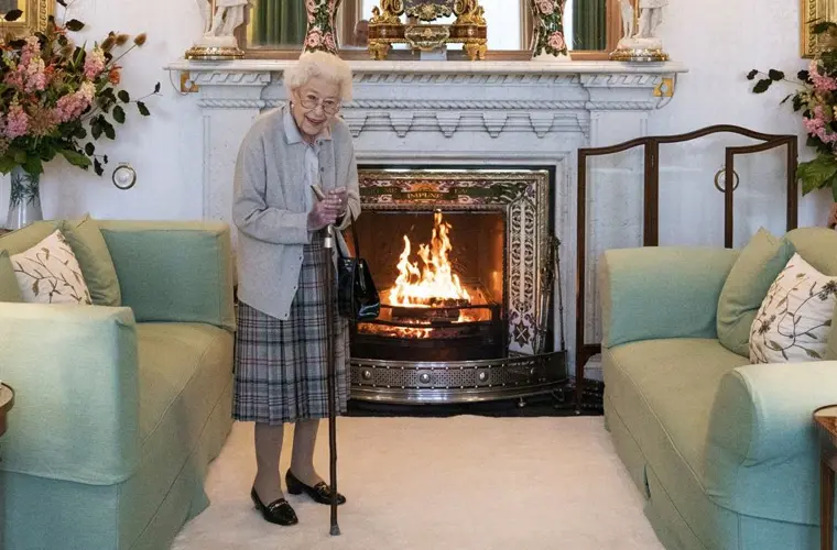 Queen Elizabeth II, Britain’s monarch for 70 years, dies