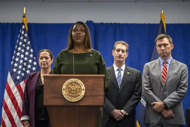 Trump accused of vast fraud in suit by NY attorney general