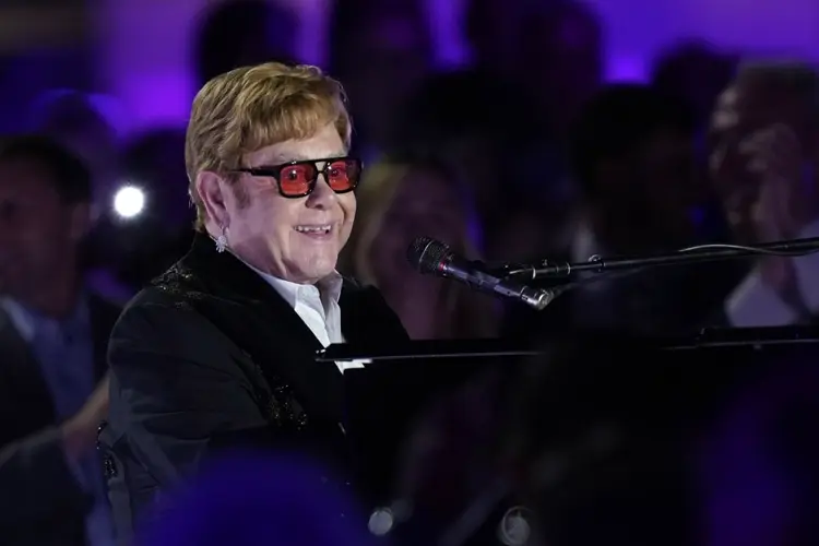 ‘Let’s have some music’: Elton John plays White House