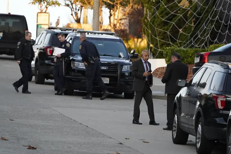 AP source: Assailant shouted ‘Where is Nancy?’ in attack