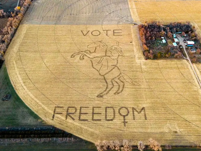 Abortion rights advocates, farmers create crop art near Neligh