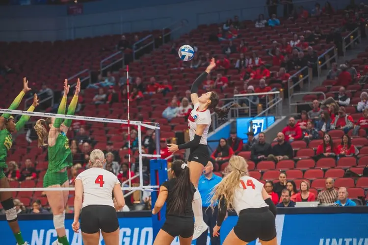 Huskers fall to Ducks in round of 16