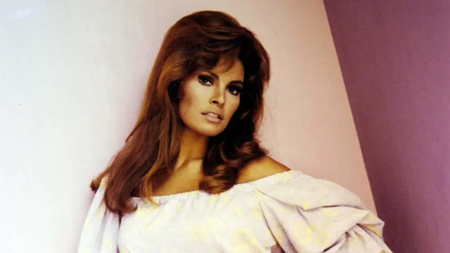 Raquel Welch, ‘Fantastic Voyage’ star, has died at age 82