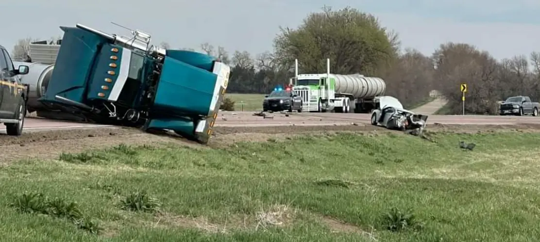One person hospitalized and released after crash near Elgin