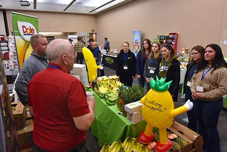 Northeast ag students get taste of AWG Fresh Foods Show; pantry benefits from donated food