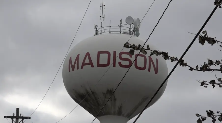 Madison County plans to split the bill with Madison over antenna
