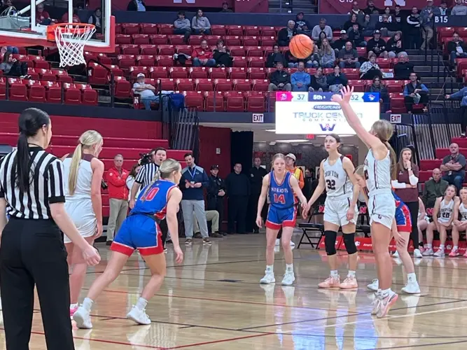 Crofton Survives OT Thriller to Stay Perfect