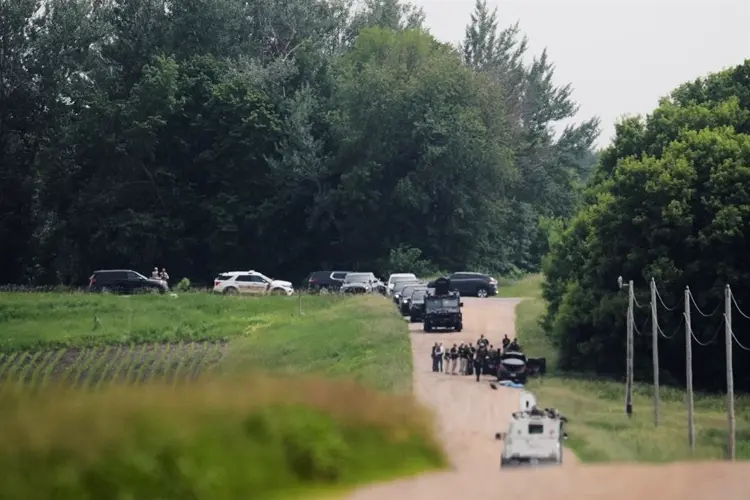 Man suspected of shooting 2 Minnesota lawmakers caught