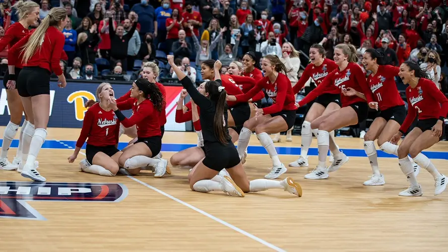 Huskers, Badgers Set for Rematch in NCAA Championship