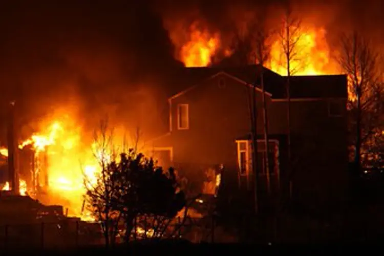 Officials probe cause of massive Colorado fire; 3 missing