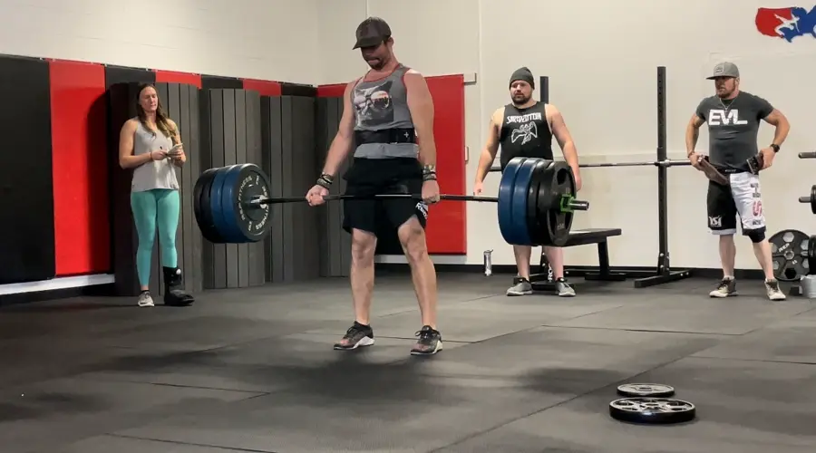 Competitors 'Lift for a Cause' at Sidney Foundry Sunday