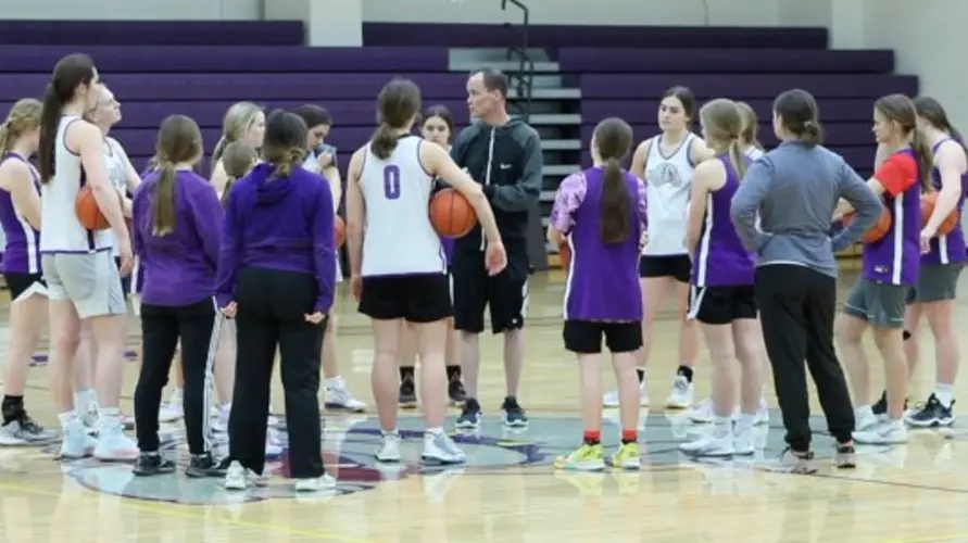Bridgeport Lady Bulldogs stare down second straight state appearance
