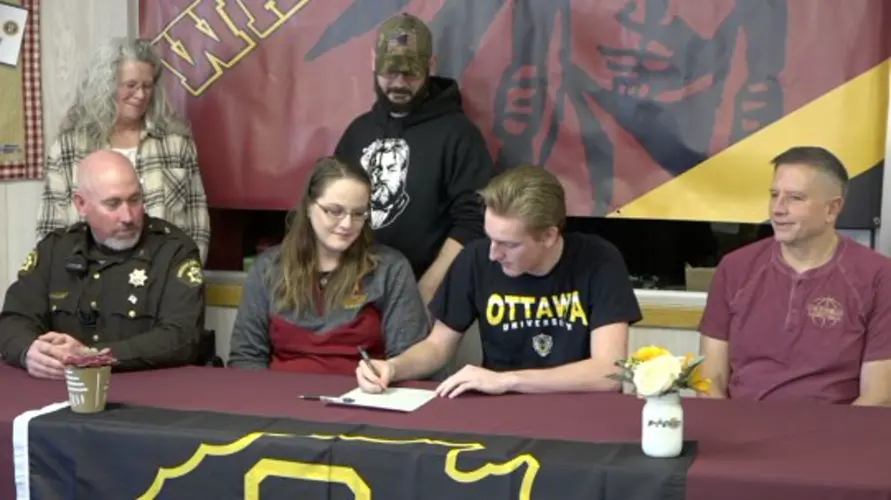 Leyton's KJ Bush announces plans to play college basketball