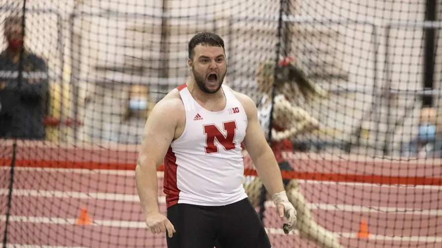 Talley Breaks Hammer Throw School Record