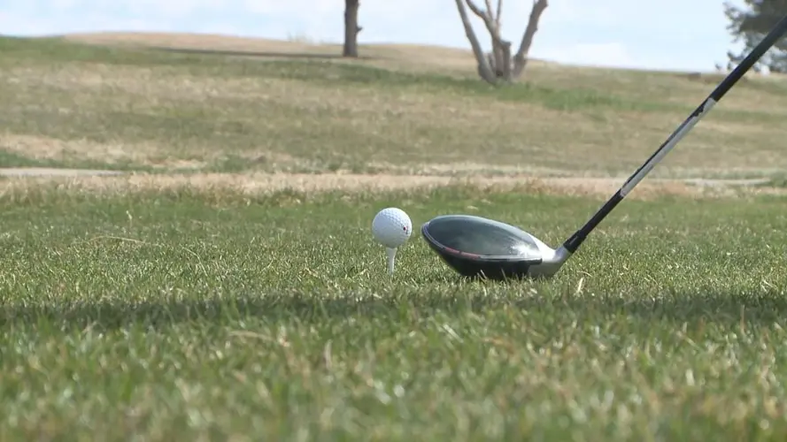 Bach, Chadron win home golf invite