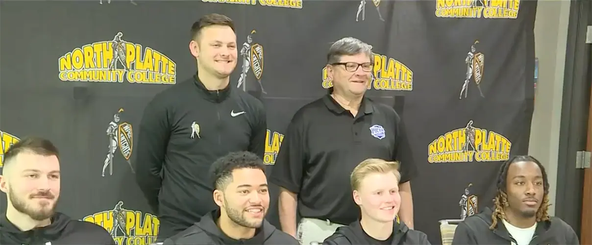 Four Knights sign to continue playing at the next level