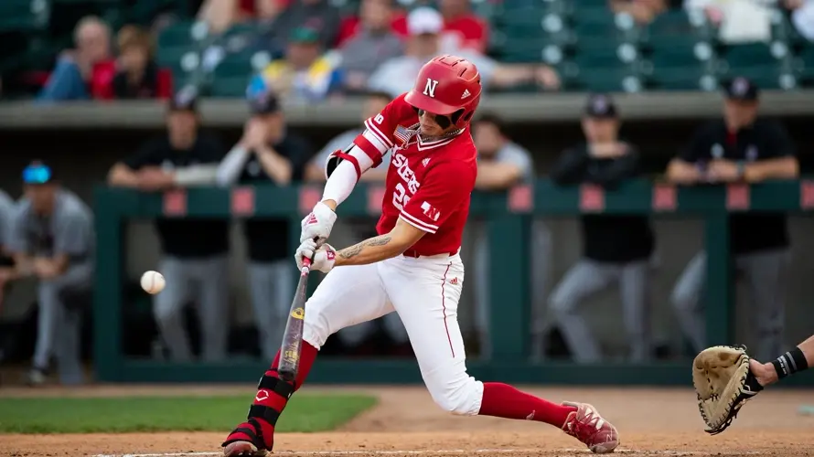 Huskers Fall in Series Opener at Illinois