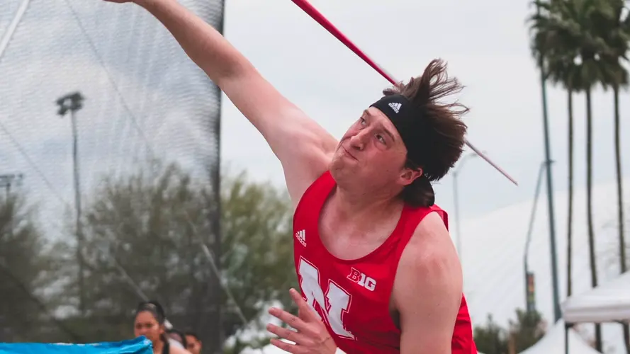 Huskers Qualify 34 for NCAA West Preliminary Round