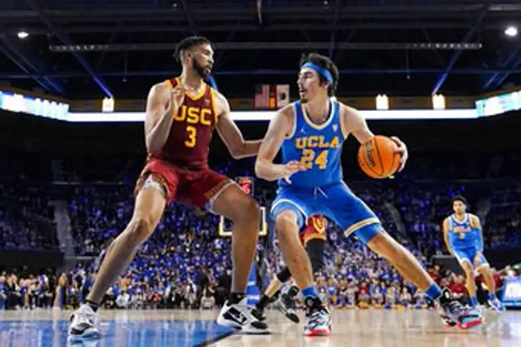 Conference realignment makes another seismic shift