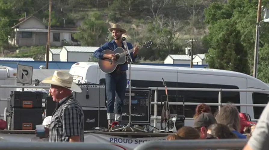 Outdoor concert brings Cheyenne County community together