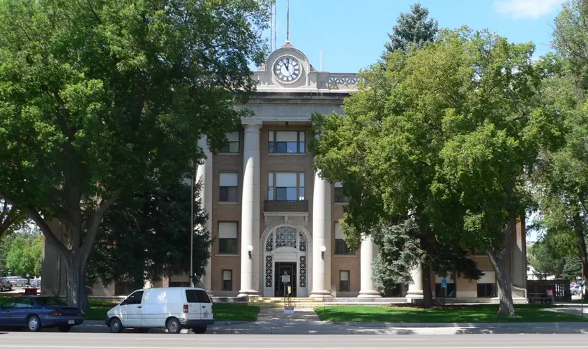 Gering woman facing felony drug charge, husband convicted of misdemeanor assault