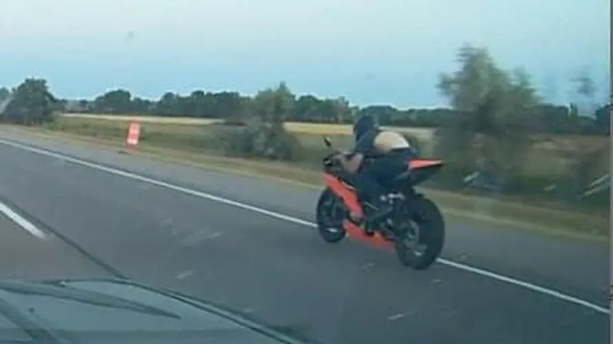 Wreckless motorcycle driver wanted by police