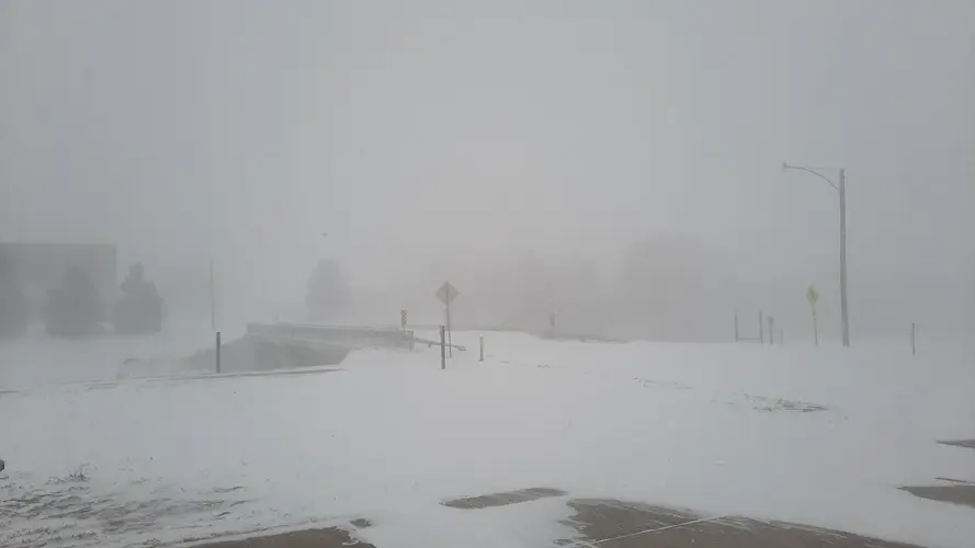 Massive US storm brings tornadoes to South, blizzard threat