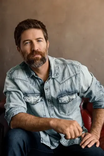 Josh Turner headlining the 2023 Logan County Fair night show