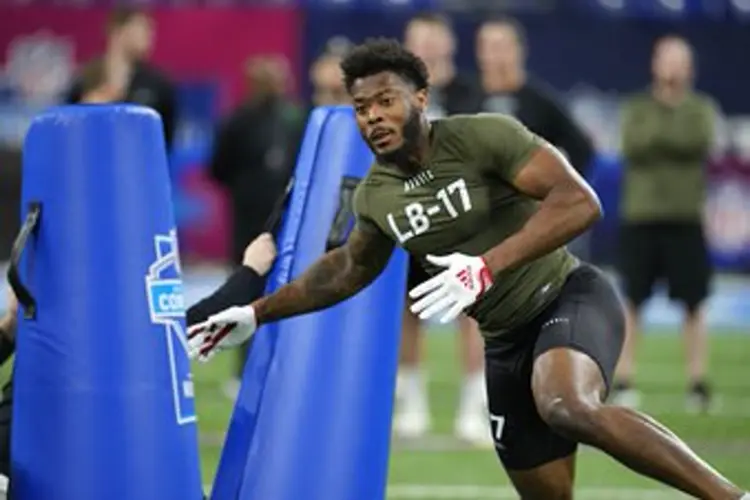 At NFL combine, college experience seen as a winning play