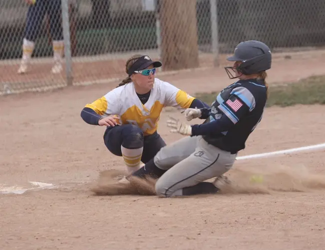 Cougar notes: WNCC softball team splits with Otero