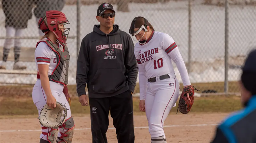 Kroll leads Eagles on day one